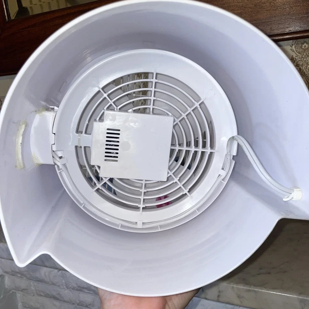 Sunbeam‎ Cool Mist Humidifier SCM1746-UM White ~1.5 gallons